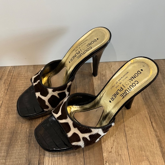 Donald J. Pliner Size 5.5, Animal Calf Hair Platform Open Toe Heels. - Picture 5 of 6